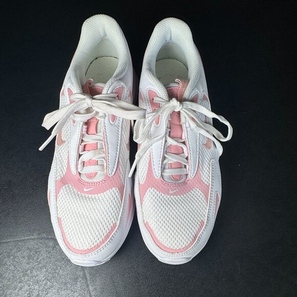 Nike air max bolt CU4152-106 Womens Size 7 Pink and White - Picture 1 of 7